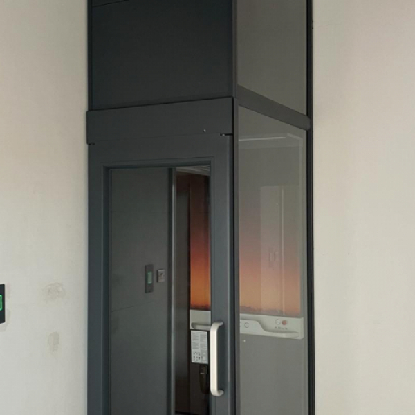 HOMELIFT COMPACT - Budleigh Salterton Case Study Photo